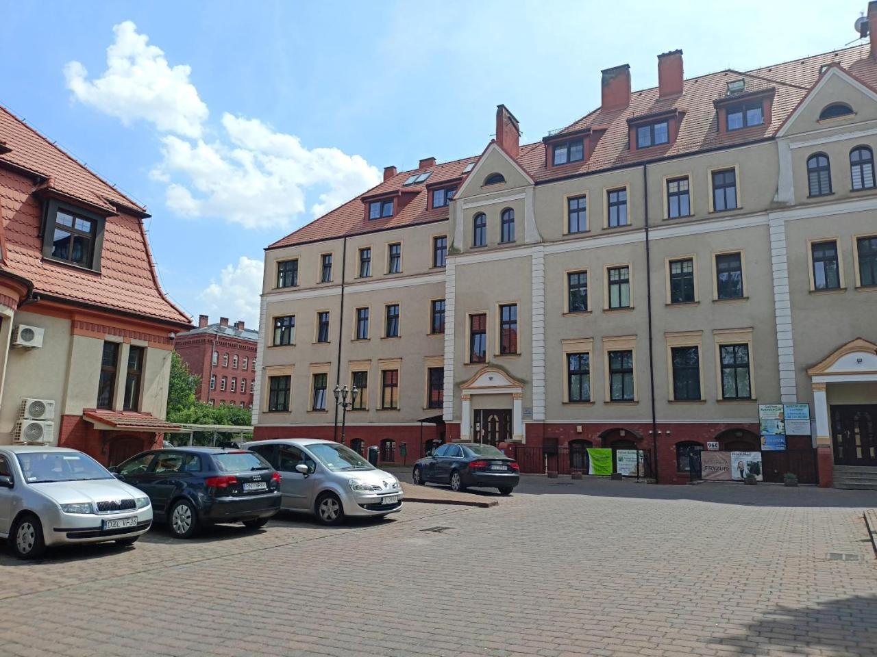 Lemuria Pokoje Hostel Chojnowska A Legnica Buitenkant foto