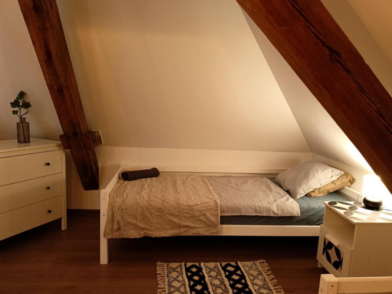 Lemuria Pokoje Hostel Chojnowska A Legnica Buitenkant foto