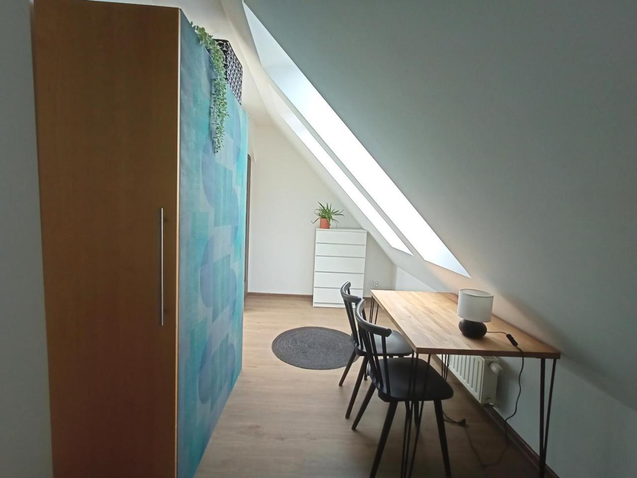 Lemuria Pokoje Hostel Chojnowska A Legnica Buitenkant foto