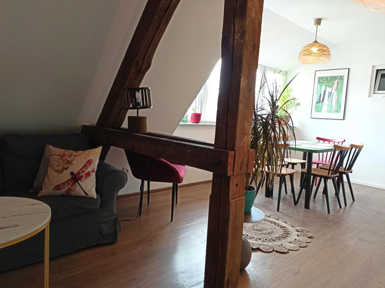Lemuria Pokoje Hostel Chojnowska A Legnica Buitenkant foto
