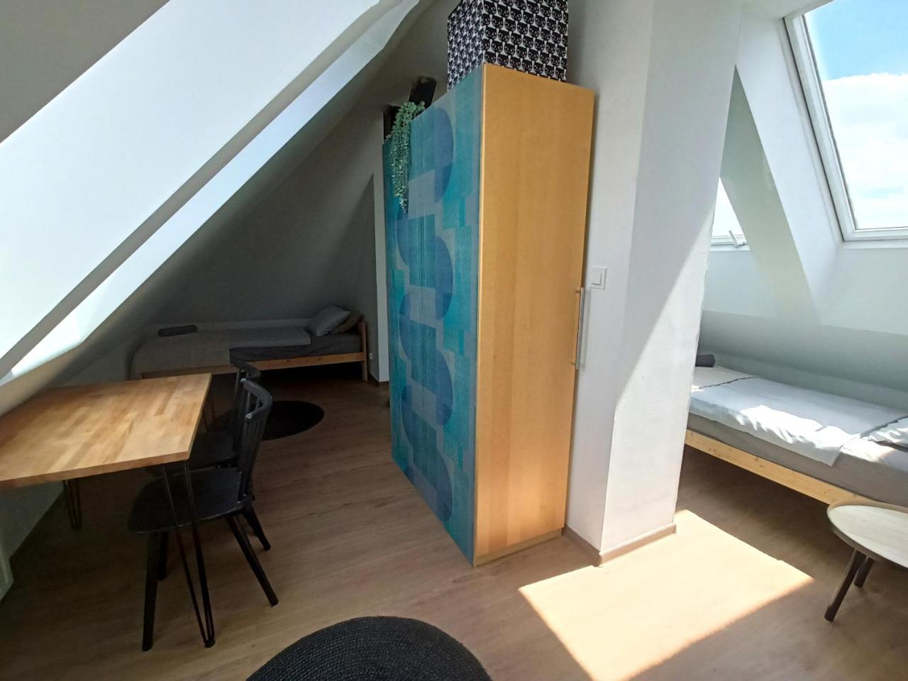Lemuria Pokoje Hostel Chojnowska A Legnica Buitenkant foto